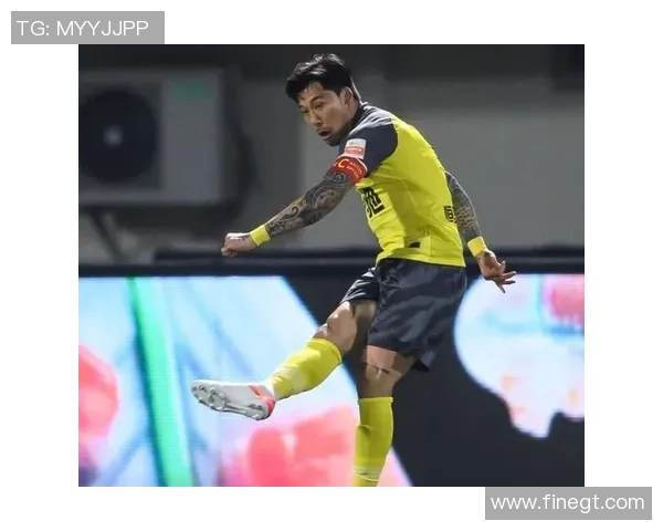 足球明星与中国文化交融的纹身艺术探索与设计分享