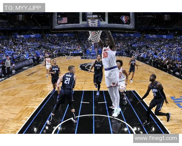 洛杉矶火队与纽约自由队的激烈对决引发篮球迷热议